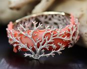 Koral: Kamień Szlachetny - Urok morskich głębin Coral