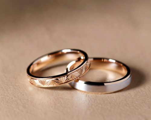 Obrączki Soczewkowe dla Par: Harmonia Wzoru i Maksymalny Komfort