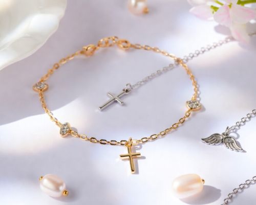 Biżuteria na chrzest – czy to odpowiedni prezent na tę uroczystość?