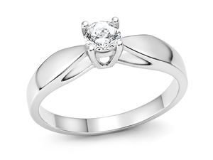 Elegancki pierścionek z diamentem