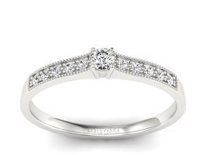 Pierścionek zaręczynowy z brylantami z platyny