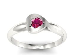 Złoty pierścionek z rubinem białe złoto - p16178br