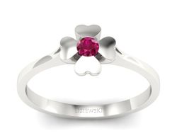 Złoty pierścionek z rubinem białe złoto - p16285br