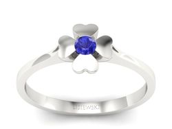 Złoty pierścionek z szafirem w białym złocie unikalny - p16285bszc