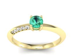 Złoty pierścionek ze szmaragdem i diamentami - p16421zsm