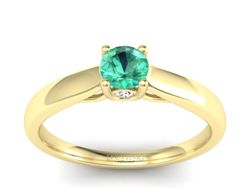 Złoty pierścionek ze szmaragdem i brylantami - p16442zsm